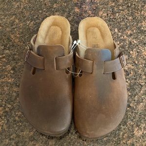 Birkenstock Boston Oiled Leather Ladies size 9: Mens size 7